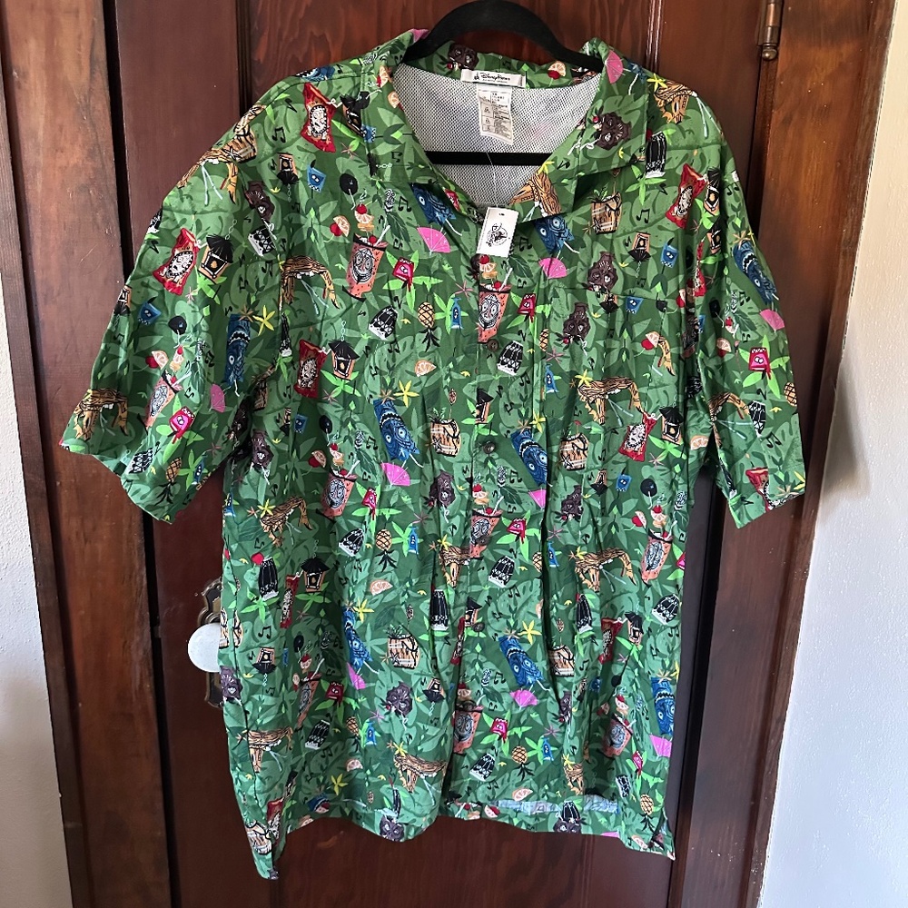 NWT Disneyland Trader Sam’s Hawaiian Shirt
